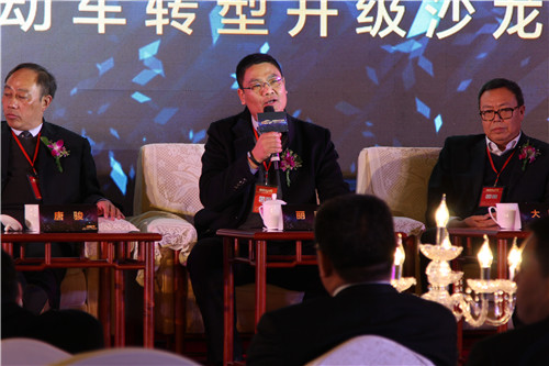 沙龙-丽驰.jpg 沙龙-丽驰.jpg