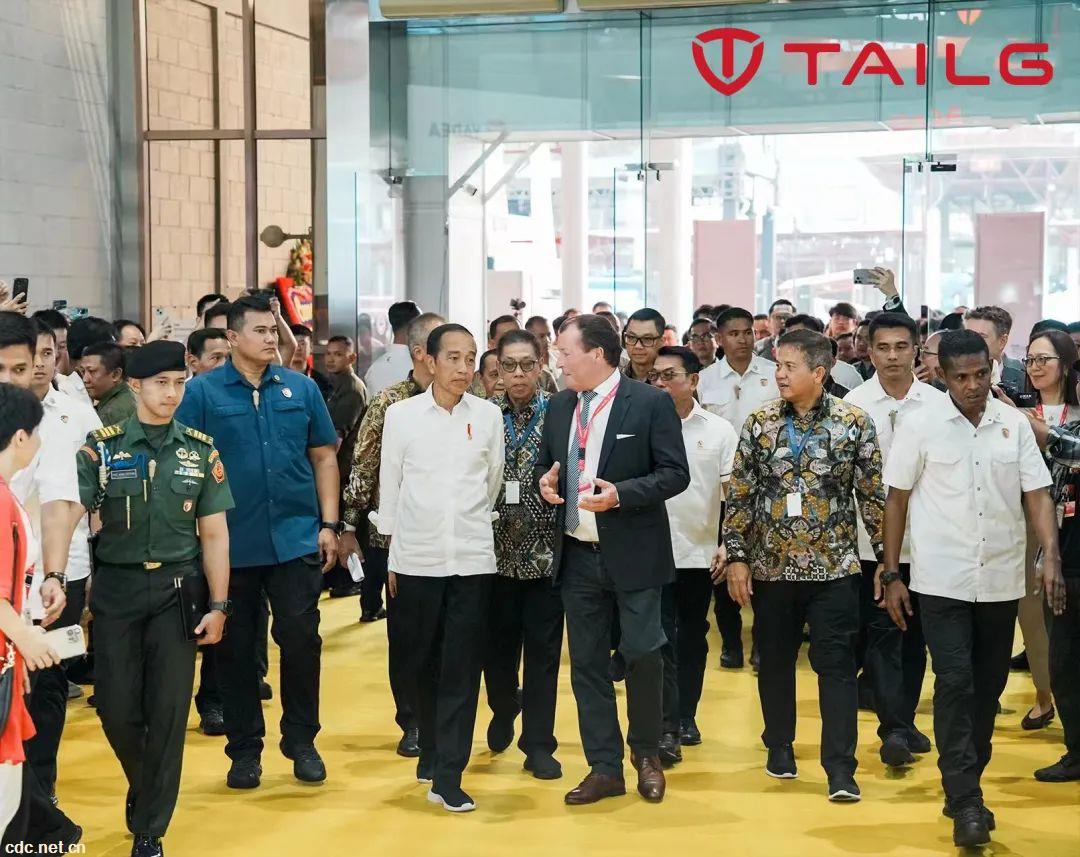 印尼总统见证台铃电动车现场